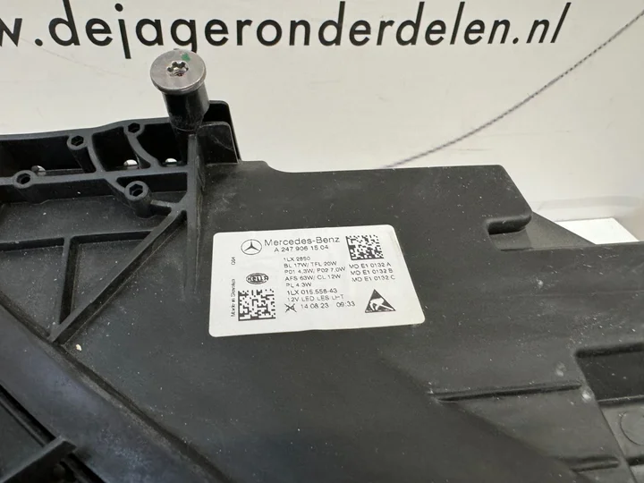 b-klasse-w247-facelift-mb-koplampen-a2479061504-a2479061604 — foto 4