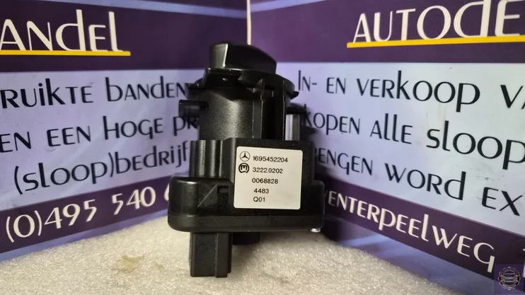 mercedesbenz-a-w169-licht-schakelaar-1695452204 — foto 2