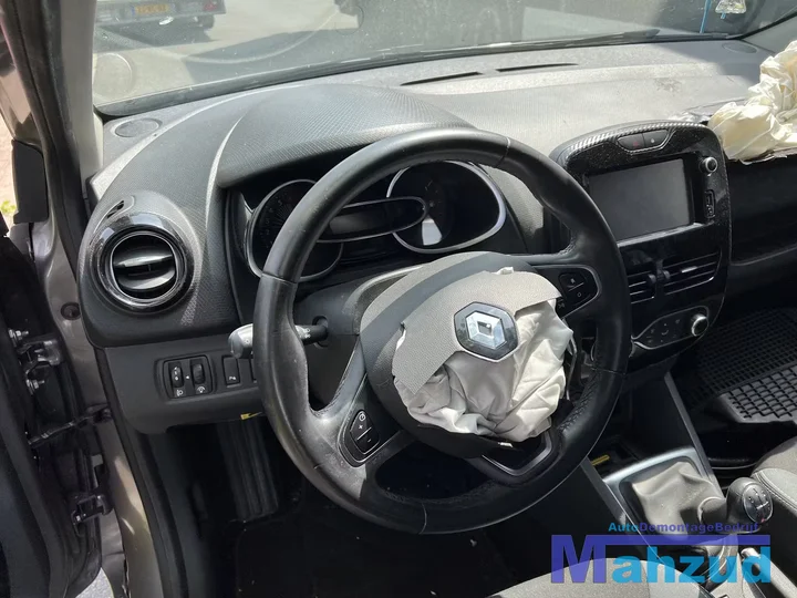 2016-renault-clio-4-onderdelen-grijs-tekng-demontage — foto 25