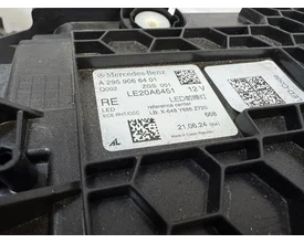 mercedes-w295-eqe-high-perf-led-koplamp-rechts-a2959066401 — foto 10