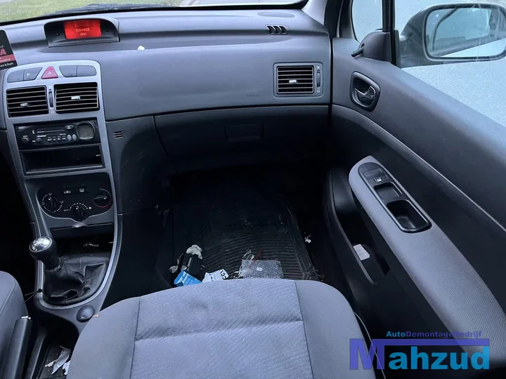 peugeot-307-14-kfw-eycc-zilver-sloop-onderdelen-motor — foto 10