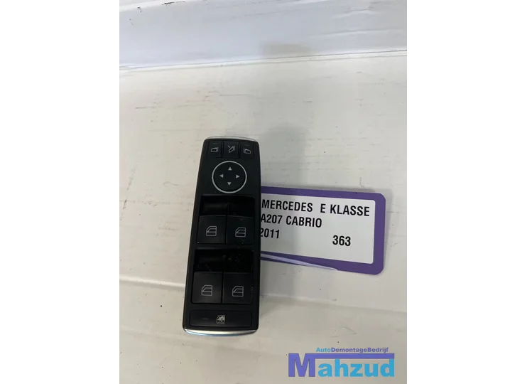 MERCEDES E A207 Links raam schakelaar A2049055402 2009-2016
