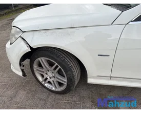 mercedes-c-klasse-w204-wit-650-links-voorscherm-2007-2011