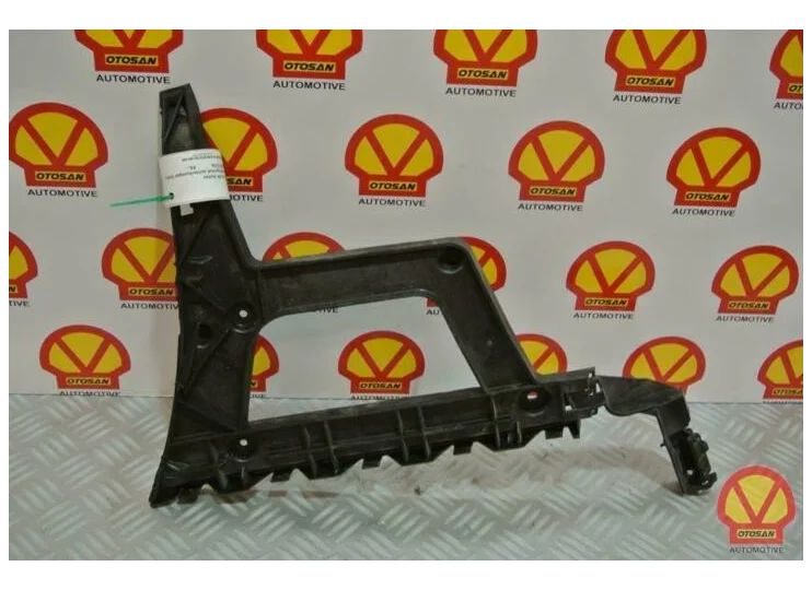 audi a4 8k sedan geleidingstuk achterbumper links 8k5807453a