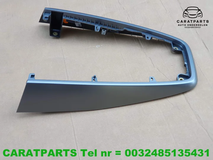 89a863969-audi-q4-e-tron-inleg-console-q4-e-tron-inzetstuk — foto 2
