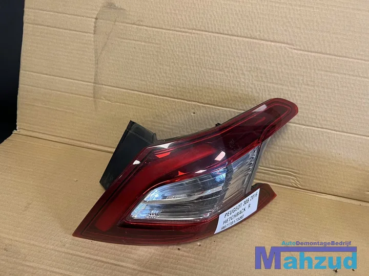 peugeot-308-2-hatchback-rechts-buiten-achterlicht-led-20132021 — foto 2