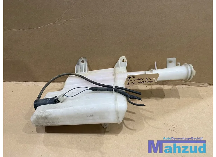 MAZDA 323 F Ruitensproeier tank reservoir 1994-1998