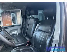 2012-vw-transporter-t5-5-25-tdi-onderdelen-demontage — foto 23