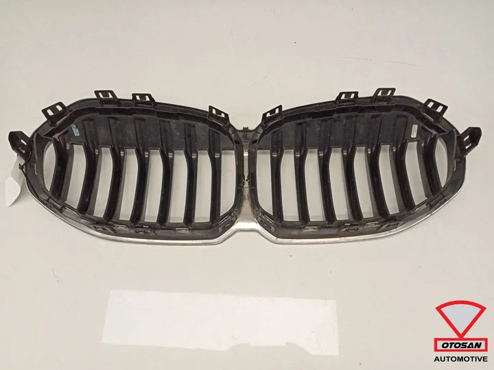 bmw-1serie-f40-front-grille-2019-7450959 — foto 4