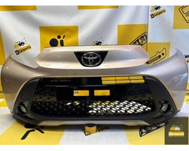 toyota-aygo-x-voorbumper-compleet-52119oh19-nieuw-pdc-4u9
