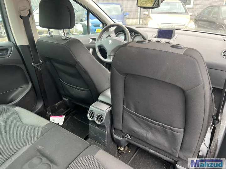 peugeot-308-1-dashboard-interieur-delen-20072014 — foto 3