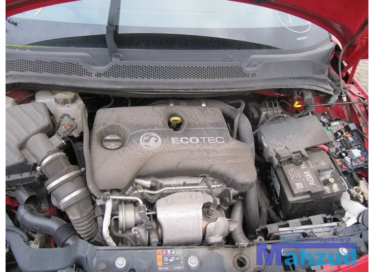 2015-opel-adam-rocks-10-turbo-demontage-sloop-47