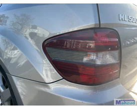 mercedes-ml-w164-links-achterlicht-donker-20052012 — foto 2