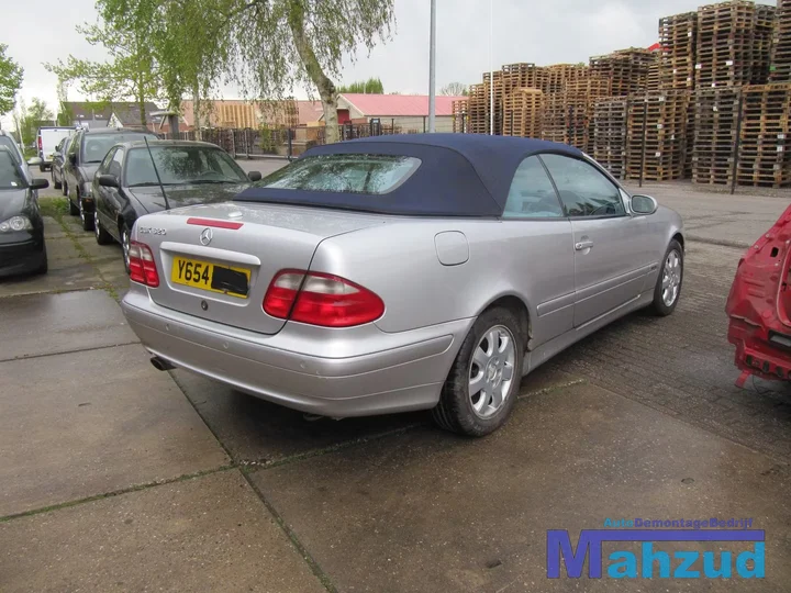 2001-mercedes-a208-clk-320-32-demontage-sloop-33 — foto 6