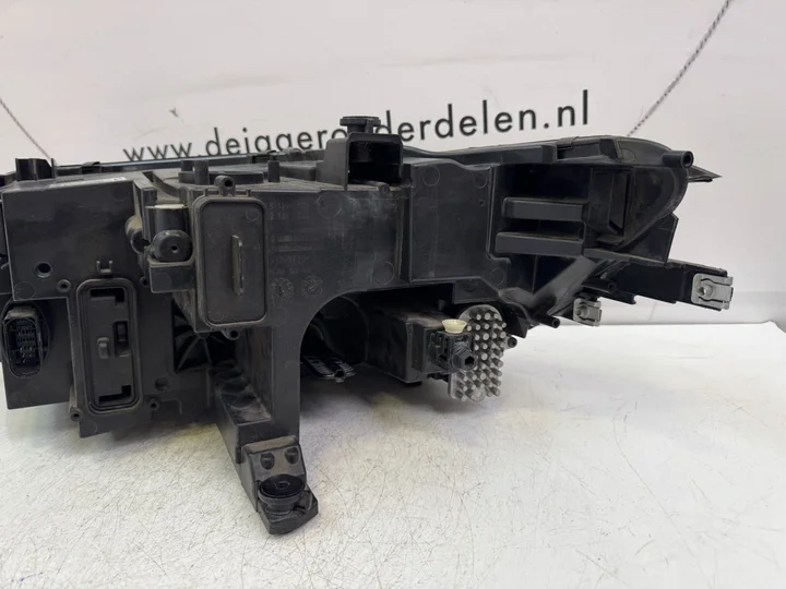 vw-tiguan-5nb-facelift-vol-led-koplamp-rechts-5nb941036c — foto 4