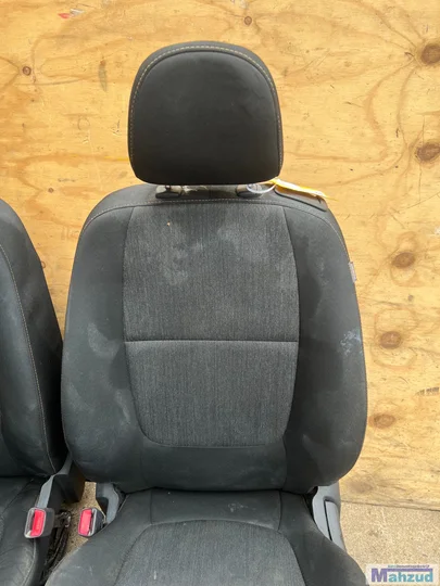 kia-picanto-2-zwart-interieur-3deurs-stoel-achterbank — foto 2