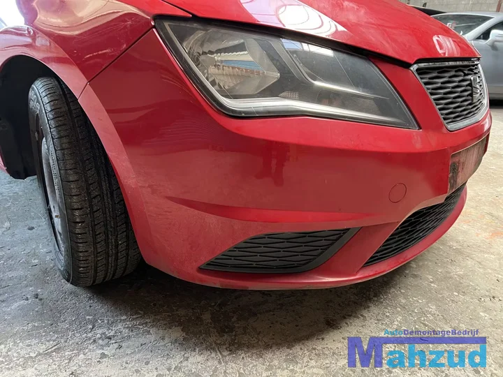 seat-toledo-4-rood-voorbumper-20122019 — foto 4
