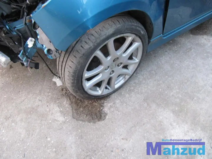 2012-mazda-2-sport-15-demontage-sloop-171 — foto 12