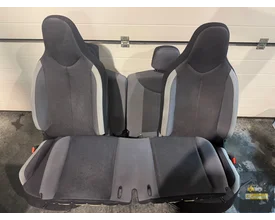 toyota-aygo-facelift-stoelen-set-interieur-set