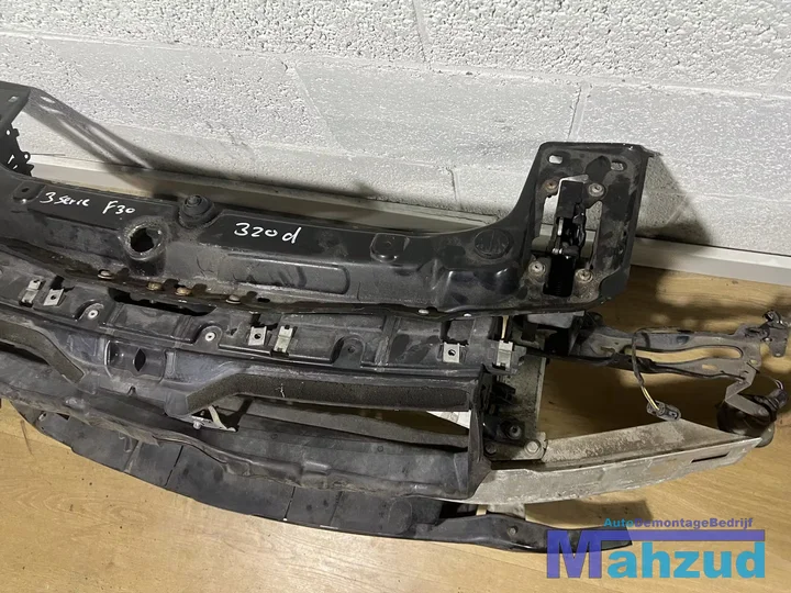 bmw-3-serie-f30-320d-voorfront-front-bumperbalk-20122018 — foto 4