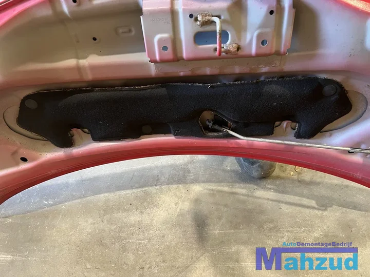 toyota-aygo-rood-3p0-motorkap-20052014 — foto 6