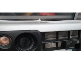 voorbumper-facelift-terios-daihatsu-j1-facelift-zilver-metallic-52119879412-origineel-gebruikt-2000-2006 — foto 7