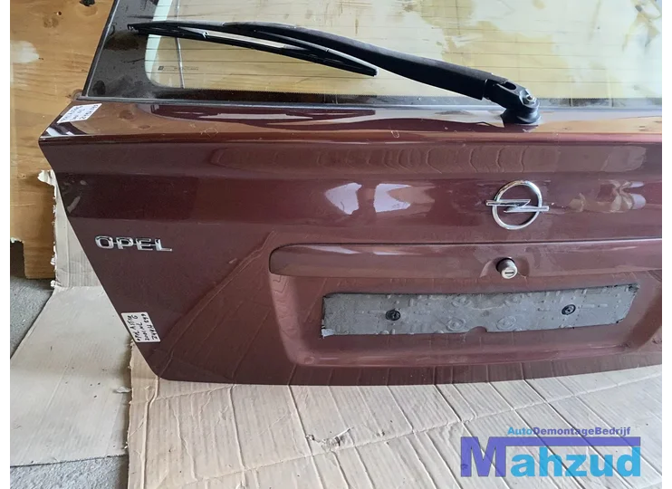 opel-astra-g-hatchback-bruin-z44h-achterklep