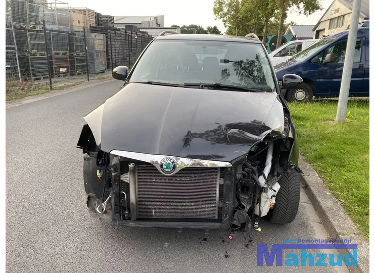 SKODA FABIA 2 COMBI 1.2 ZWART onderdelen demontage