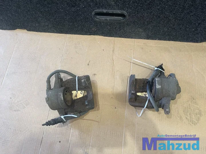 opel-corsa-d-links-rechts-voor-remklauw-remtang — foto 4