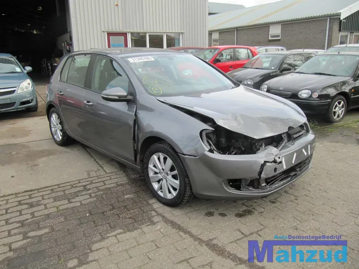 2010-volkswagen-golf-6-16-tdi-demontage-sloop-123 — foto 9