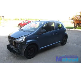 2009-toyota-aygo-10-8r3-demontage-sloop-in-onderdelen-245 — foto 2