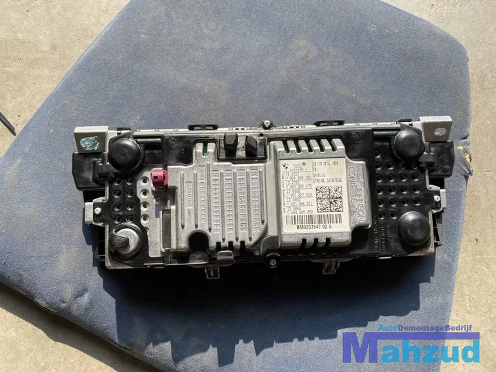2012-bmw-7-serie-f01-navigatie-display-scherm-9237847029 — foto 3