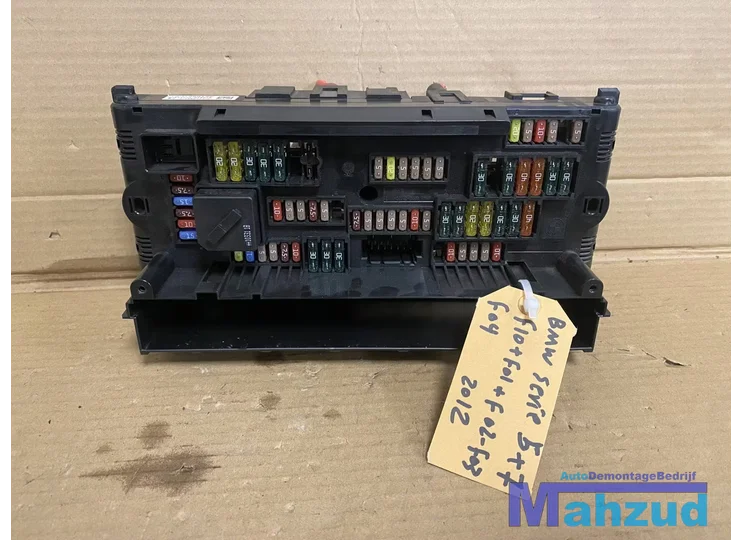 BMW 5 7 SERIE F10 F01 Zekeringkast 921086101