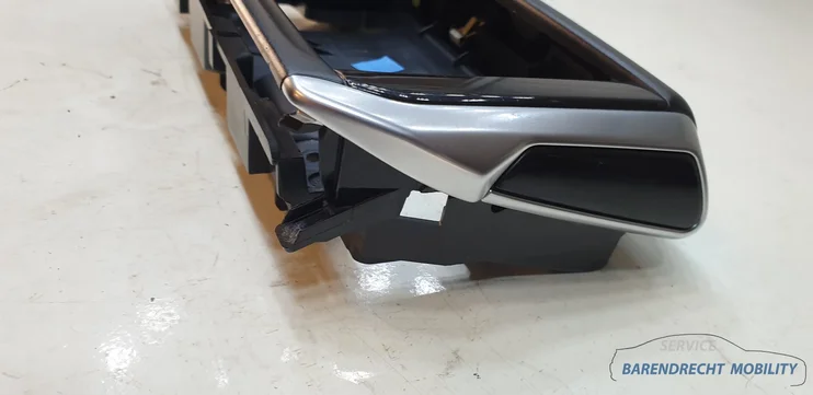 display-navigatie-behuizing-peugeot-208-9672846077-frame-origineel-gebruikt-2012-2018 — foto 3