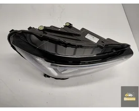 32420420-volvo-xc40-lift-full-led-base-rechterlamp-ideaal — foto 2