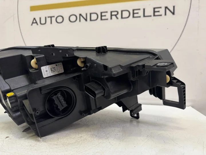 vw-id4-id4-id-4-iq-led-koplamp-links-11b941035m-2020 — foto 5