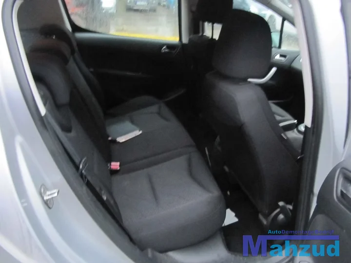 2010-peugeot-308-16-16v-vti-demontage-sloop-229 — foto 10