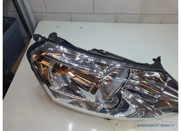 peugeot-expert-tepee-citroen-jumpy-g9-koplamp-89902604-rechts-passagierskant-origineel-nette-staat-gebruikt-2007-2008-2009-2010-2011-2012-2014-2015-2016-barendrecht-mobility-service