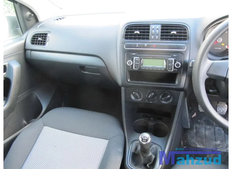 VOLKSWAGEN POLO 6R INTERIEUR 5 DEURS ZWART GRIJS 2009-2015