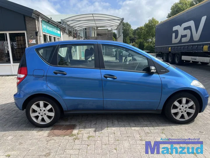 2006-mercedes-a-klasse-w169-a150-15-266920-blauw-955-onderdelen — foto 8
