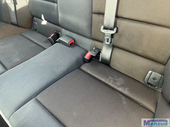 bmw-1-serie-e87-5deurs-interieur-stoel-achterbank-20042011 — foto 8