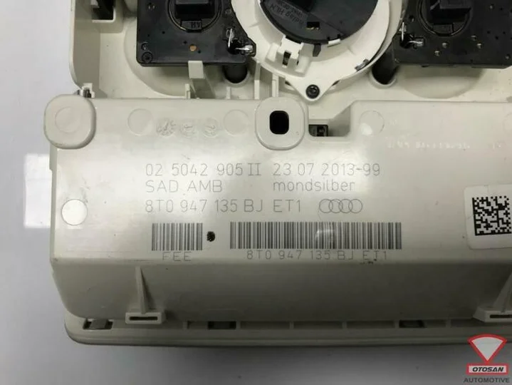 audi-a4-8k-a5-8t-binnenverlichting-hemel-8t0947135bj — foto 2