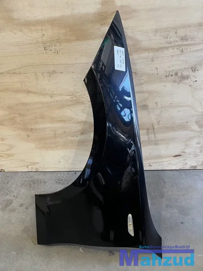 bmw-1-serie-e87-zwart-6689-links-voorscherm-20032010