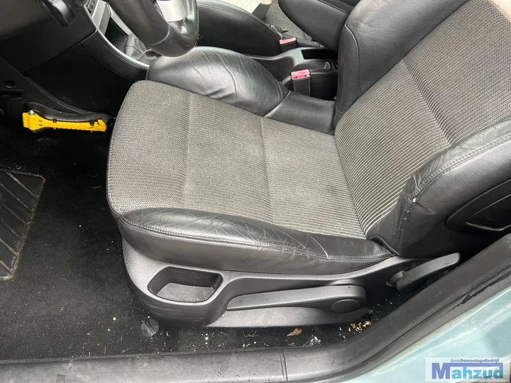 peugeot-307-break-sw-leer-sport-interieur-20022009 — foto 6