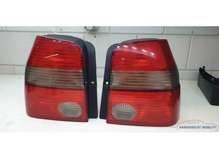 Feux arrière gauche et droit Cambridge Lupo Volkswagen VW d'origine d'occasion 1998/2005