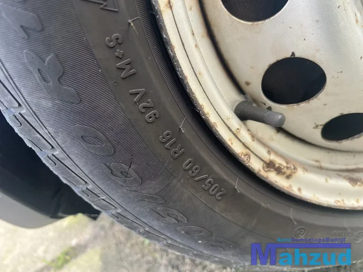 bmw-mini-countryman-velgen-5x120-725-16-inch — foto 4