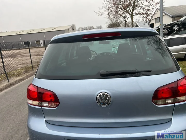 vw-golf-6-licht-blauw-la5q-achterklep-20092013