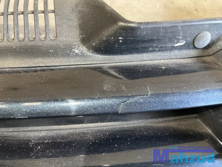 vw-golf-5-grille-logo-20032009 — foto 3