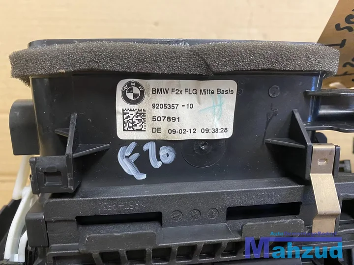 bmw-1-serie-f20-f21-luchtrooster-dashboard-midden-20112019 — foto 4