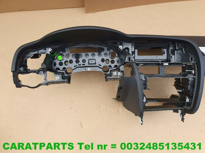 8t1857041f-8t1857003c-8t1857003d-audi-a5-dashboard-a5 — foto 8